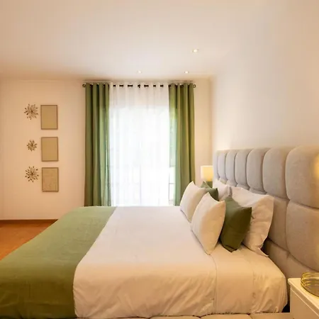 ヴィラ Luxurious Villa Elegant Decor With Pool