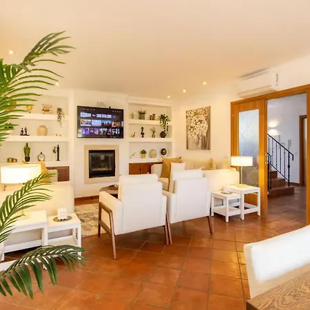 Luxurious Villa Elegant Decor With Pool Villa Tavira